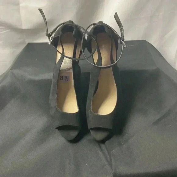 MARC FISHER WO SIZE 8.5 BLACK SUEDE 5” HEEL FRONT PLATFORM HEEL ANKLE STRAPS - Picture 13 of 16